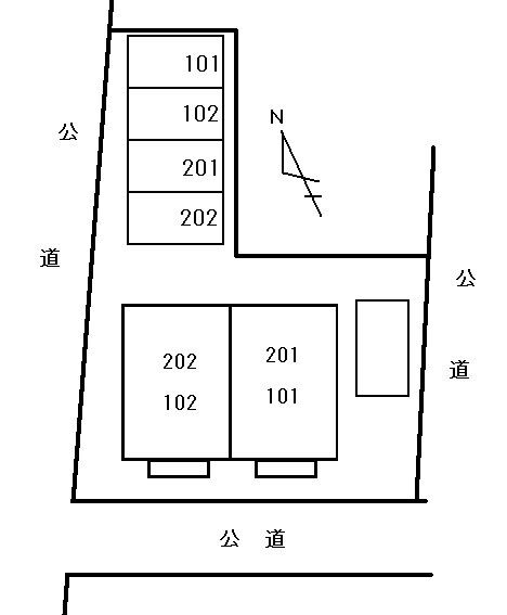 物件外観写真4　(駐車場があるので、車を買う予定の方も安心です)