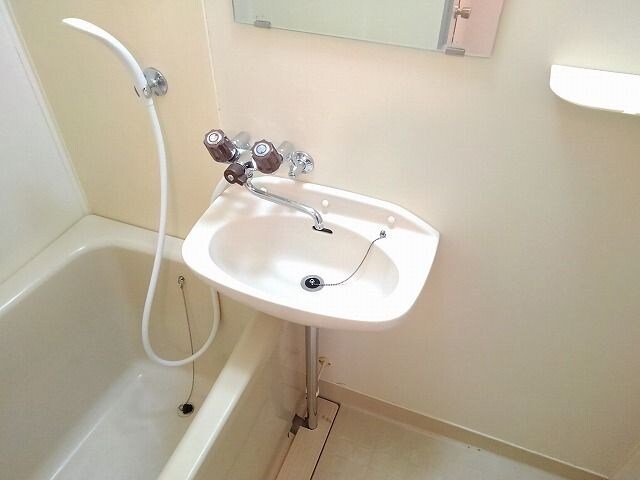 物件内観写真8　(洗面所です)