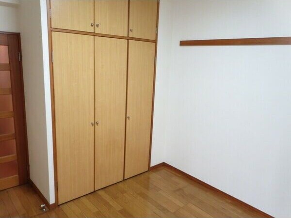 物件内観写真12　(きれいな洋室です)