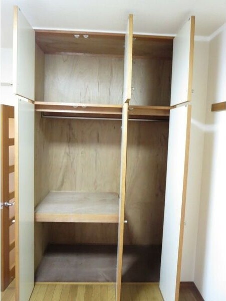 物件内観写真13　(専用の収納スペースです)