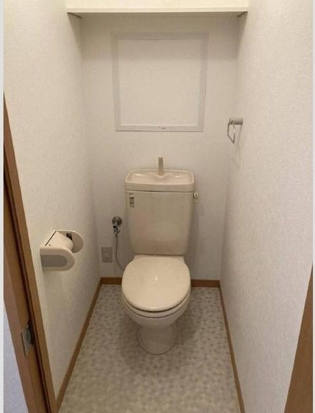 物件内観写真7　(トイレもきれいです)