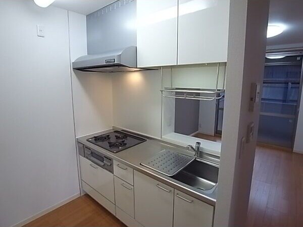 物件内観写真5　(使いやすいキッチンです)