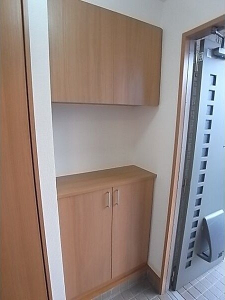 物件内観写真13　(きれいな玄関です)