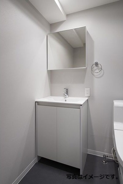 物件内観写真5　(脱衣スペースもあります)