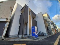 CERESIA Y-3の外観写真