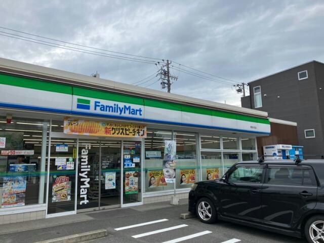 物件内観写真14　(ファミリーマート熱田大宝店 568m)