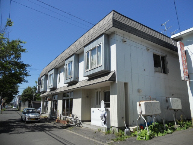 月田マンションの物件外観写真