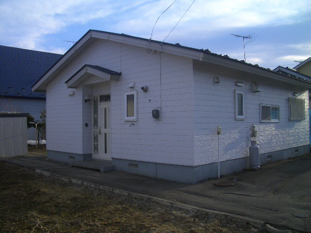 西14北8借家
