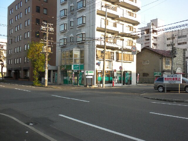 大通南８マンションの物件外観写真