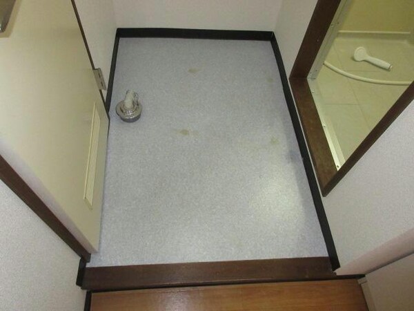 内装他