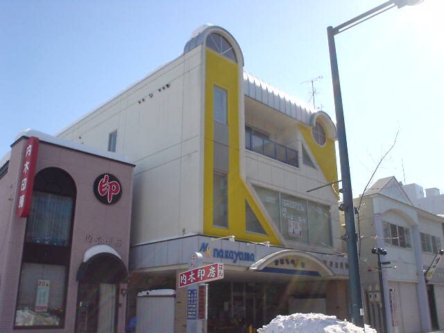 アベニール2.7の物件外観写真