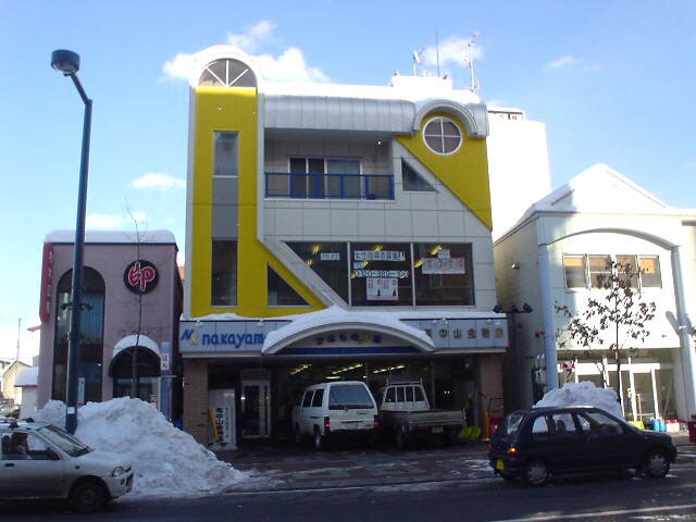 アベニール2.7の物件外観写真