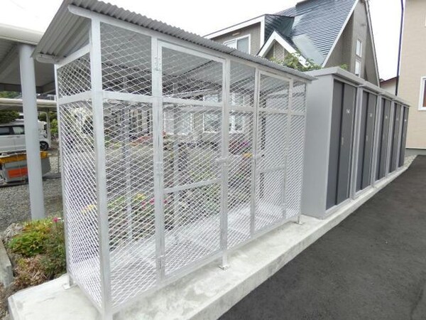 建物設備(ゴミステーション)