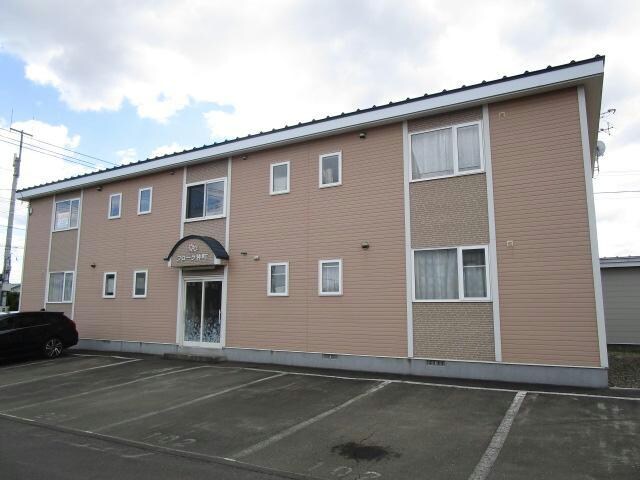 フローラ仲町の物件外観写真