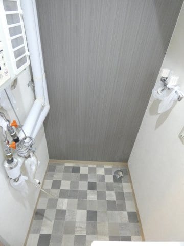 物件内観写真10　(洗濯機置場)