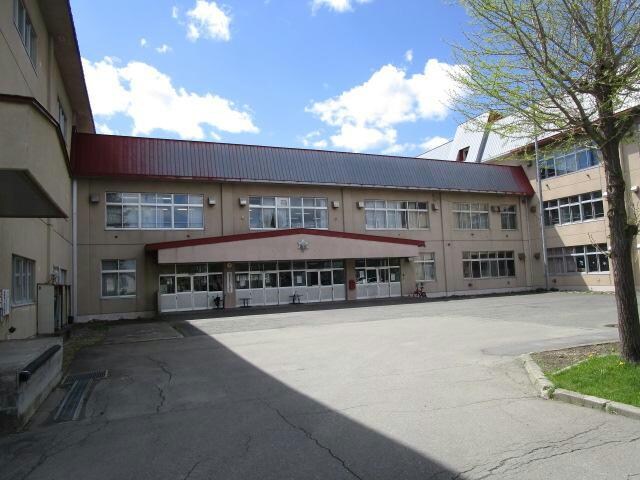 帯広市立帯広第二中学校