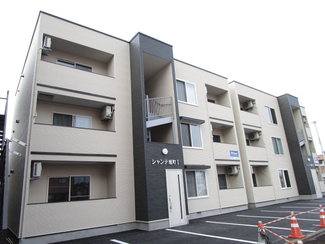 シャンテ旭町Aの物件外観写真