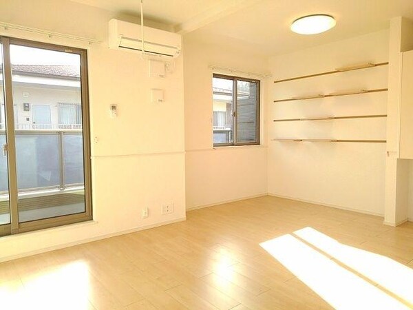 リビングダイニング