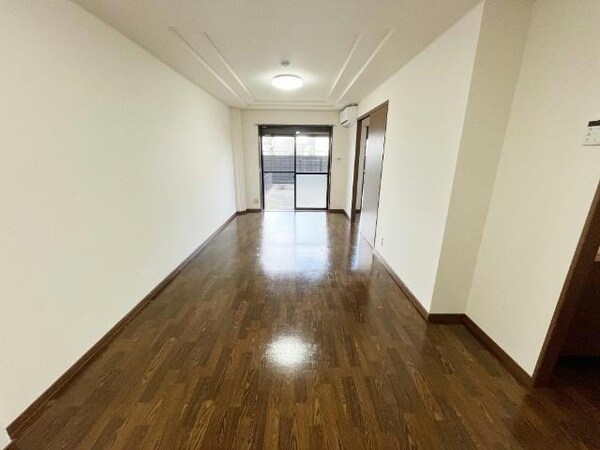 リビングダイニング