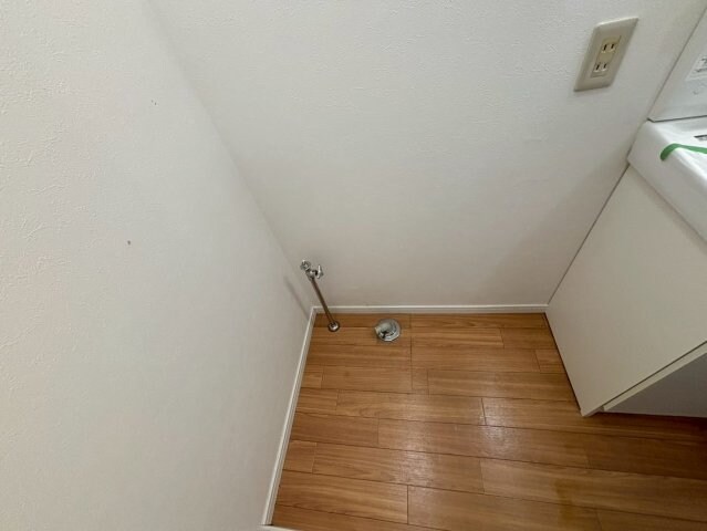 物件内観写真9　(洗濯機置場)