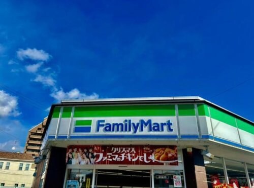 ファミリーマート 梅ヶ枝町店