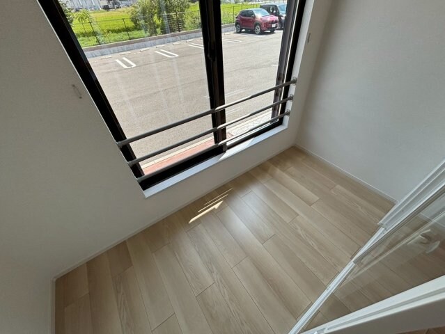 物件内観写真12　(サンルーム)