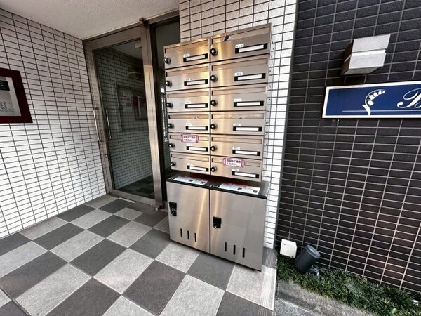 エントランス(清潔なエントランスです)