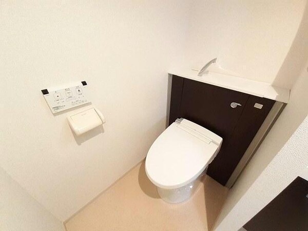 トイレ(落ち着いたトイレです)