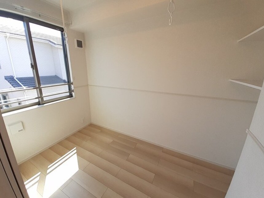 物件内観写真11　(サンルーム)