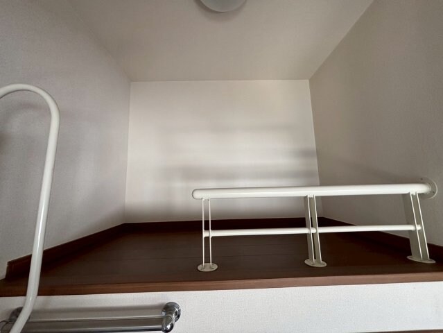 物件内観写真12　(小屋裏収納)