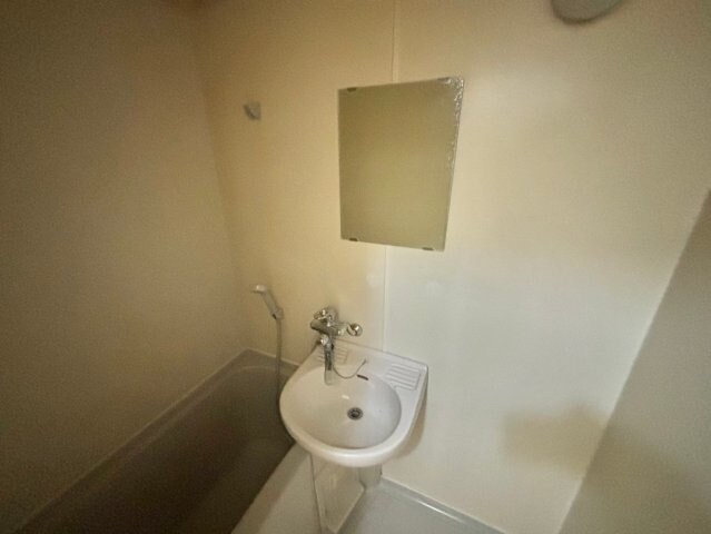 物件内観写真7　(洗面台)