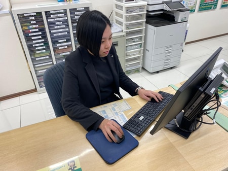 お客様のお話をお伺いし、豊富な物件知識で、ご希望に合ったお部屋をお探しいたします。