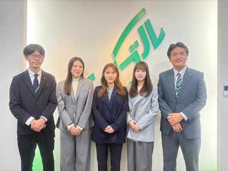 スタッフ一同ご来店をお待ちしています！