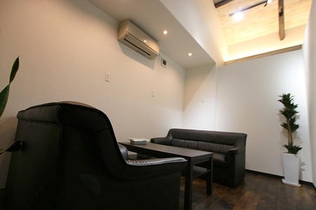 借りるのは勿論、売り買いもお任せ下さい♪