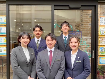 ご来店をお待ちしております！