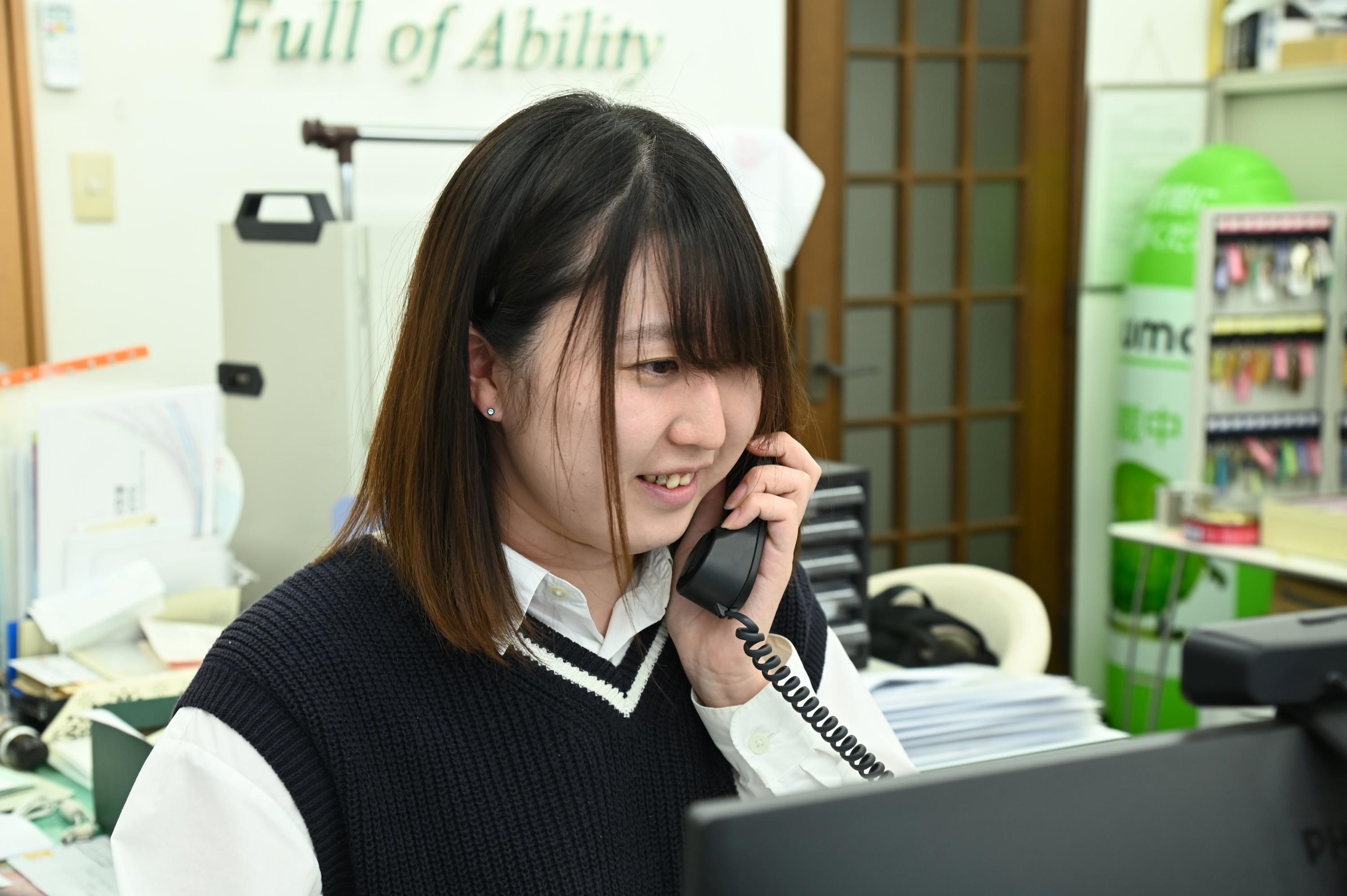 店舗スタッフ集合写真