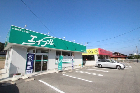 台湾料理 香満樓さんのとなり。国道41号線沿いのエイブルの緑の看板が目印です。