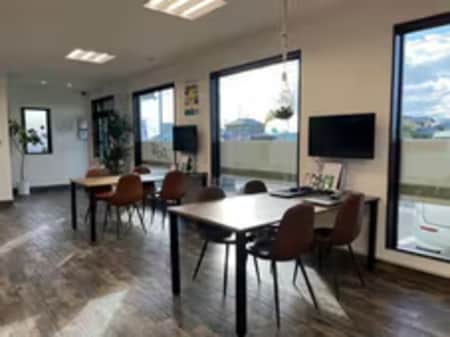 女性スタッフもいますので安心してご来店くださいませ。