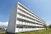 ビレッジハウス岩村田2号棟 (406号室)の外観写真