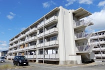 ビレッジハウス富岡1号棟 (409号室)の外観写真