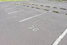 物件外観写真2　(駐車場)