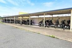 物件外観写真3　(その他共有部分)