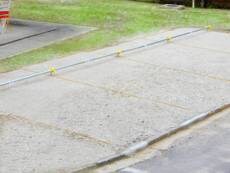 物件外観写真2　(駐車場)