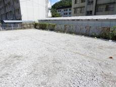 物件外観写真2　(駐車場)