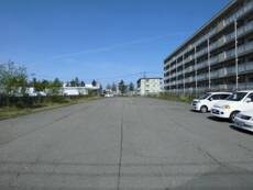 物件外観写真2　(駐車場)