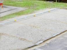 物件外観写真2　(駐車場)