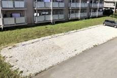 物件外観写真2　(駐車場)