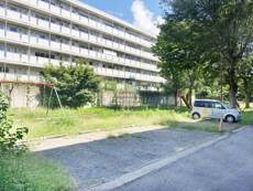 物件外観写真2　(駐車場)