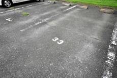 物件外観写真2　(駐車場)