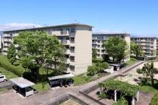 物件外観写真1　(建物外観)